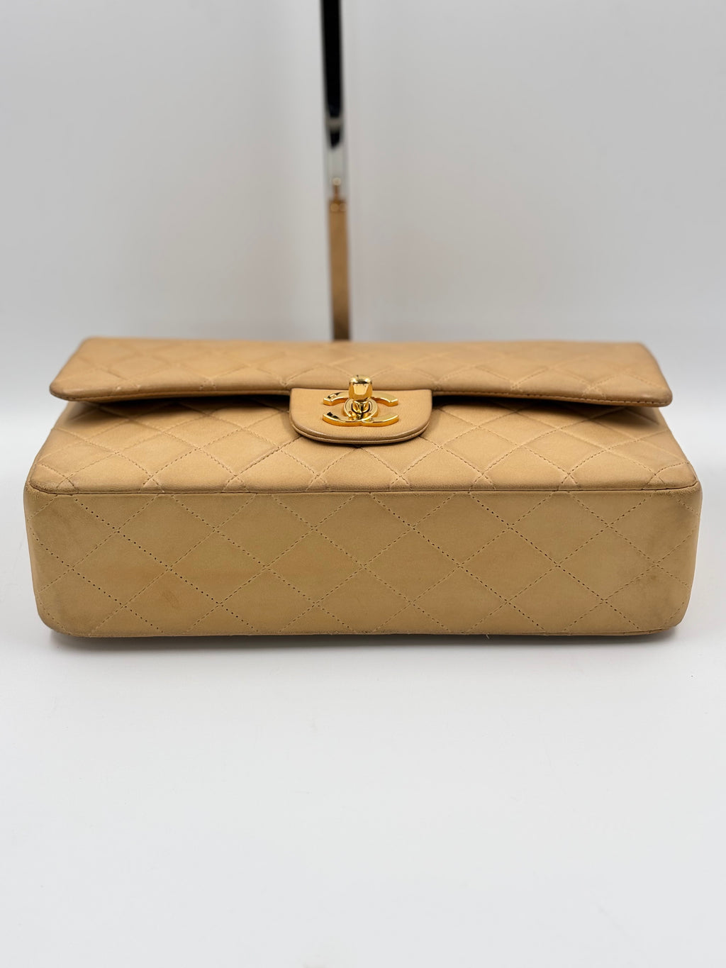 Chanel Vintage Medium Classic Double Flap GHW