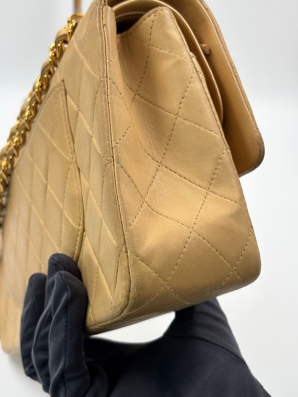 Chanel Vintage Medium Classic Double Flap GHW