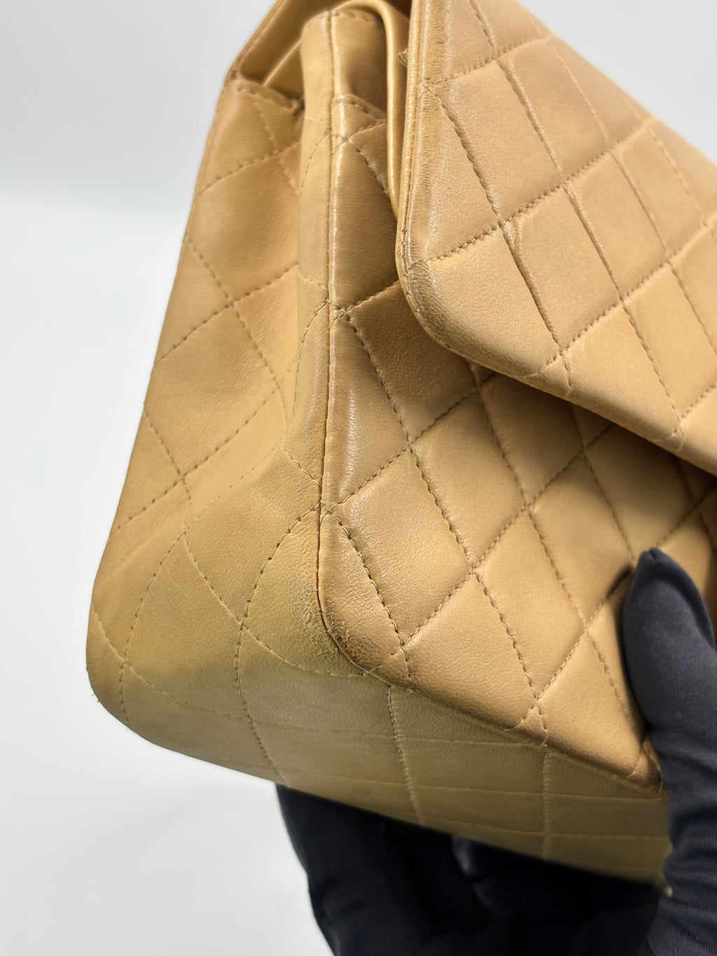 Chanel Vintage Medium Classic Double Flap GHW