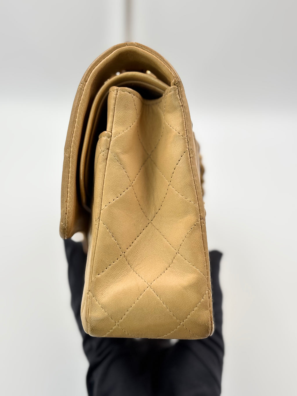 Chanel Vintage Medium Classic Double Flap GHW