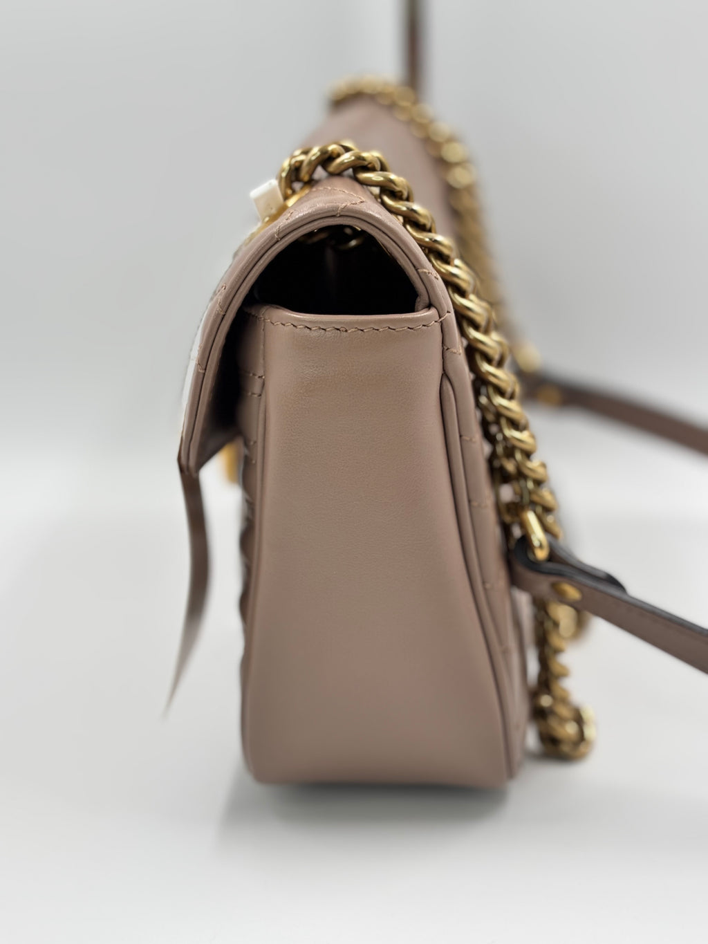Gucci Marmont Medium Shoulder Bag