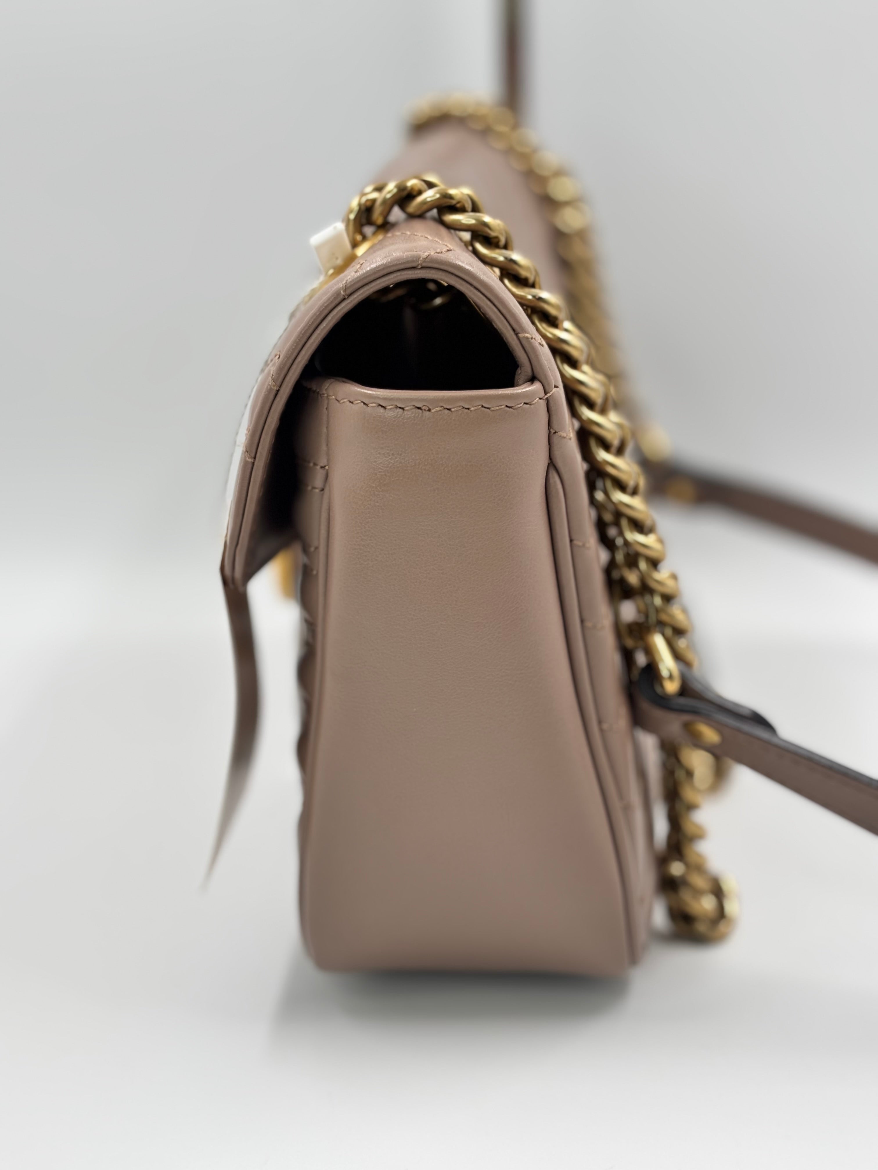 Gucci Marmont Medium Shoulder Bag