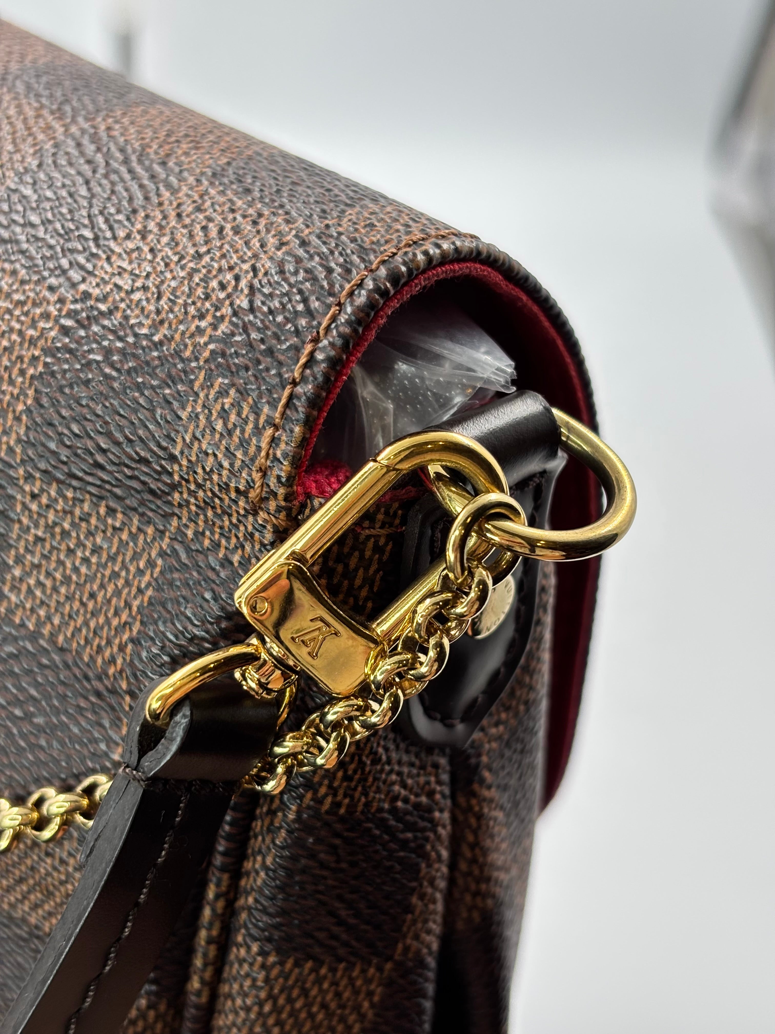 LV Damier Ebene Canvas Favorite MM Bag