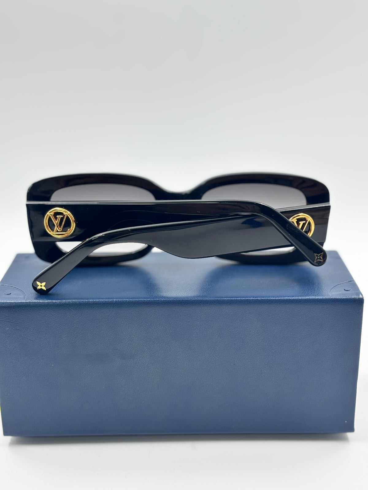 LV Black Circle Rectangular Sunglasses