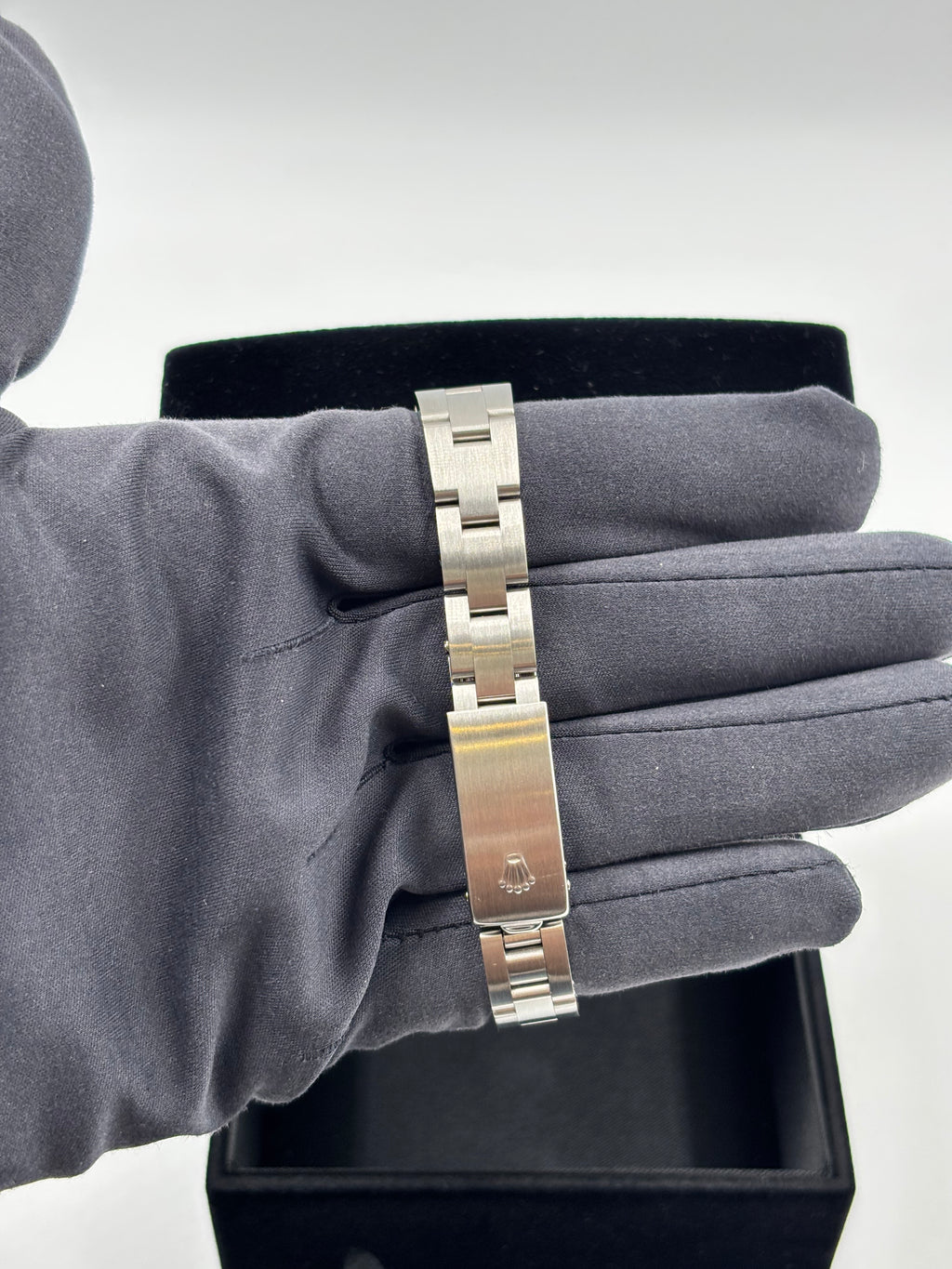 Rolex Oyster Perpetual Date Stainless Steel Salmon pink dial