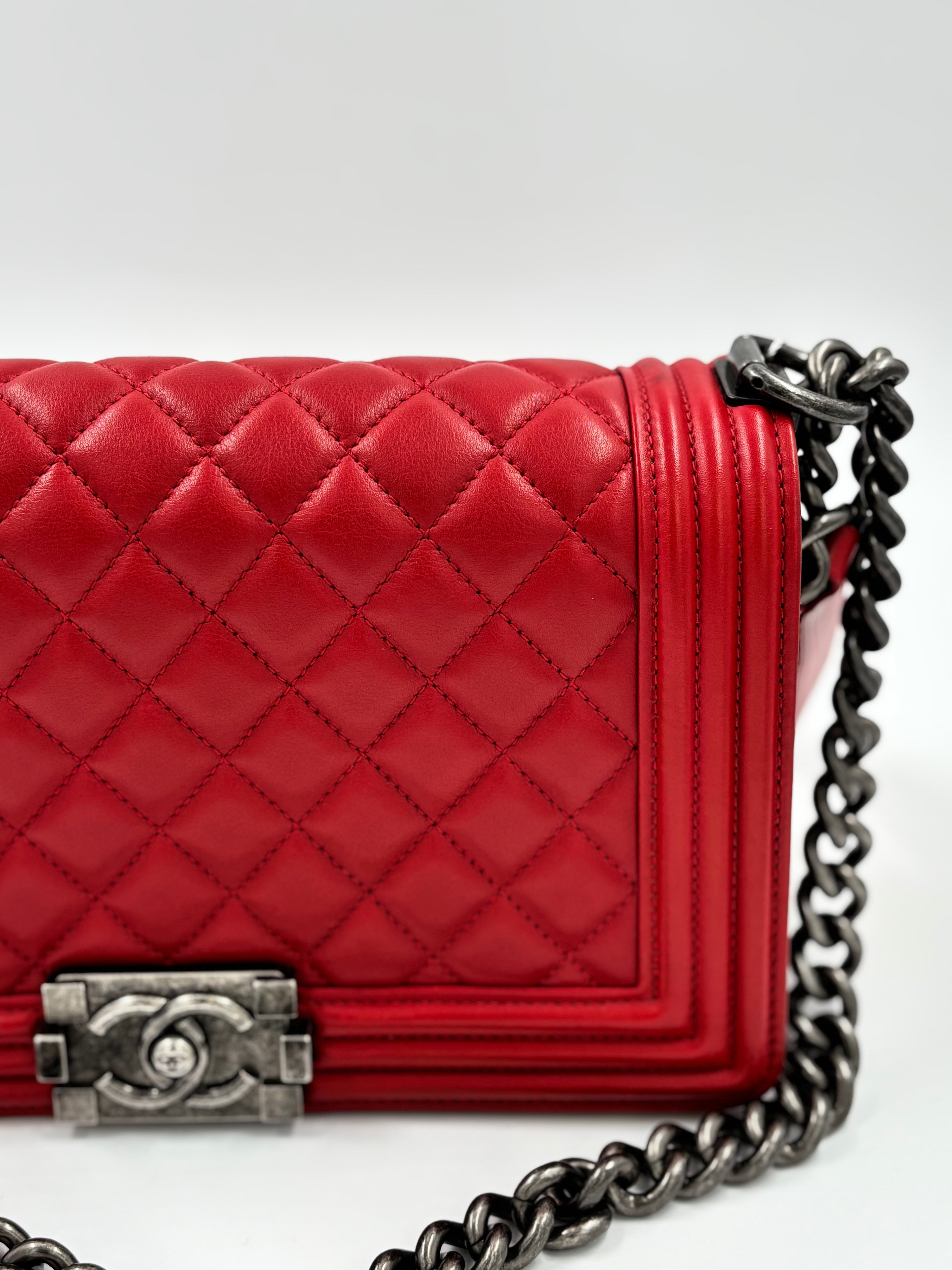 Le Boy Red Old Meduim Lambskin Leather