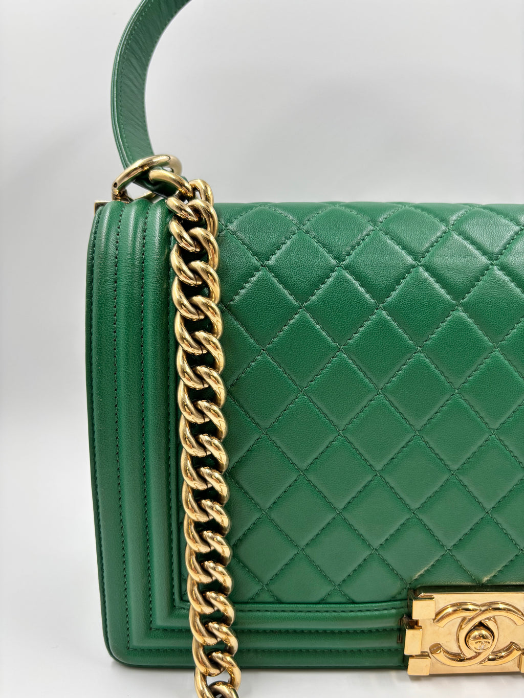 Chanel Green Quilted Lambskin Leather New Medium Boy Bag