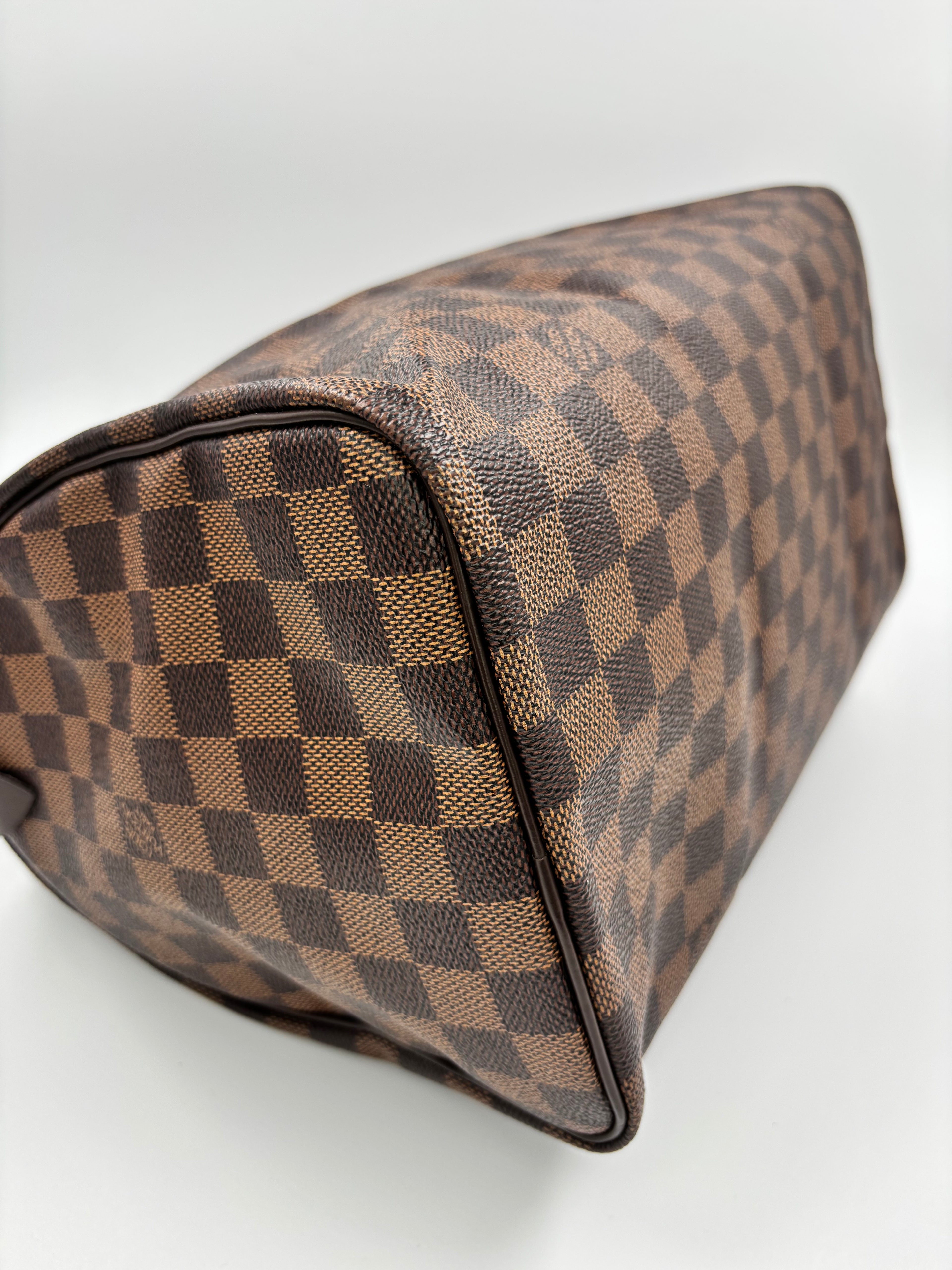 Louis Vuitton Damier Canvas Speedy 30