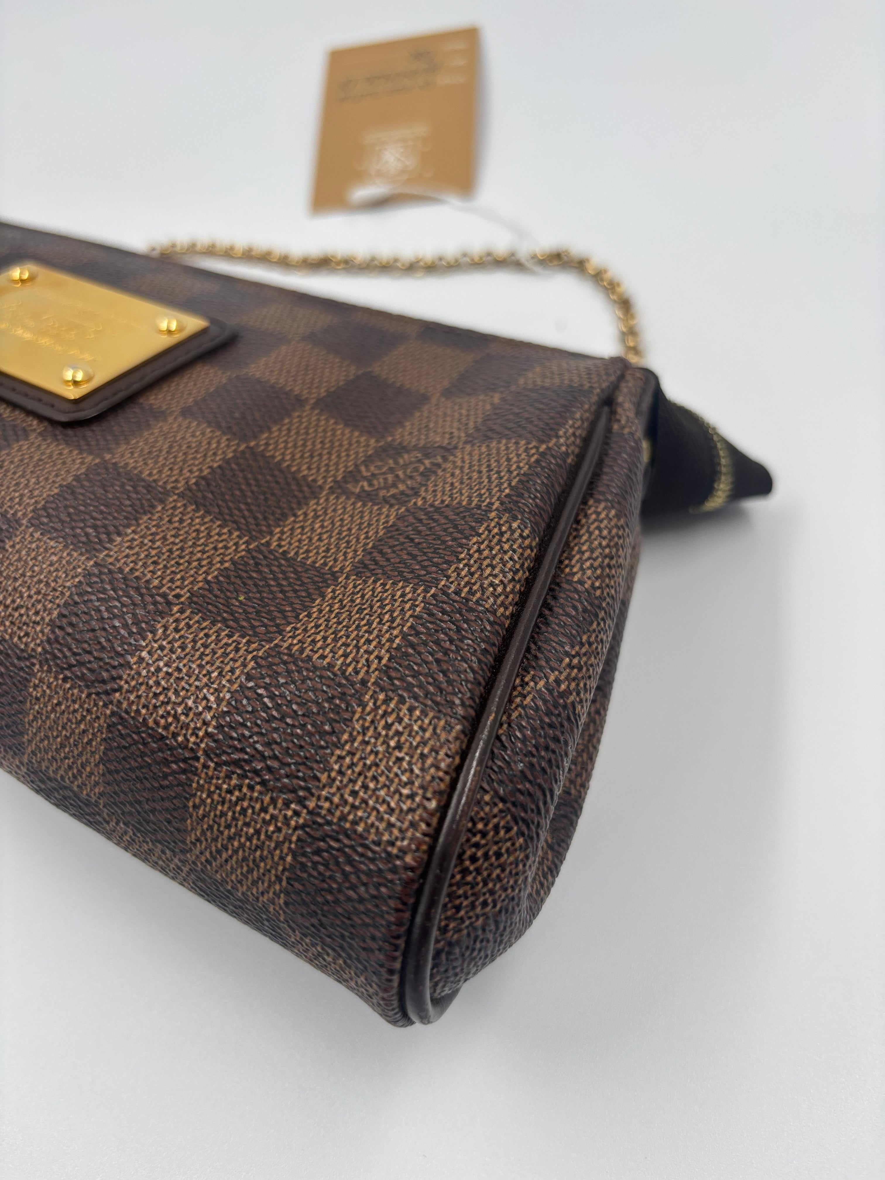 LV Damier Canvas Eva Clutch Bag