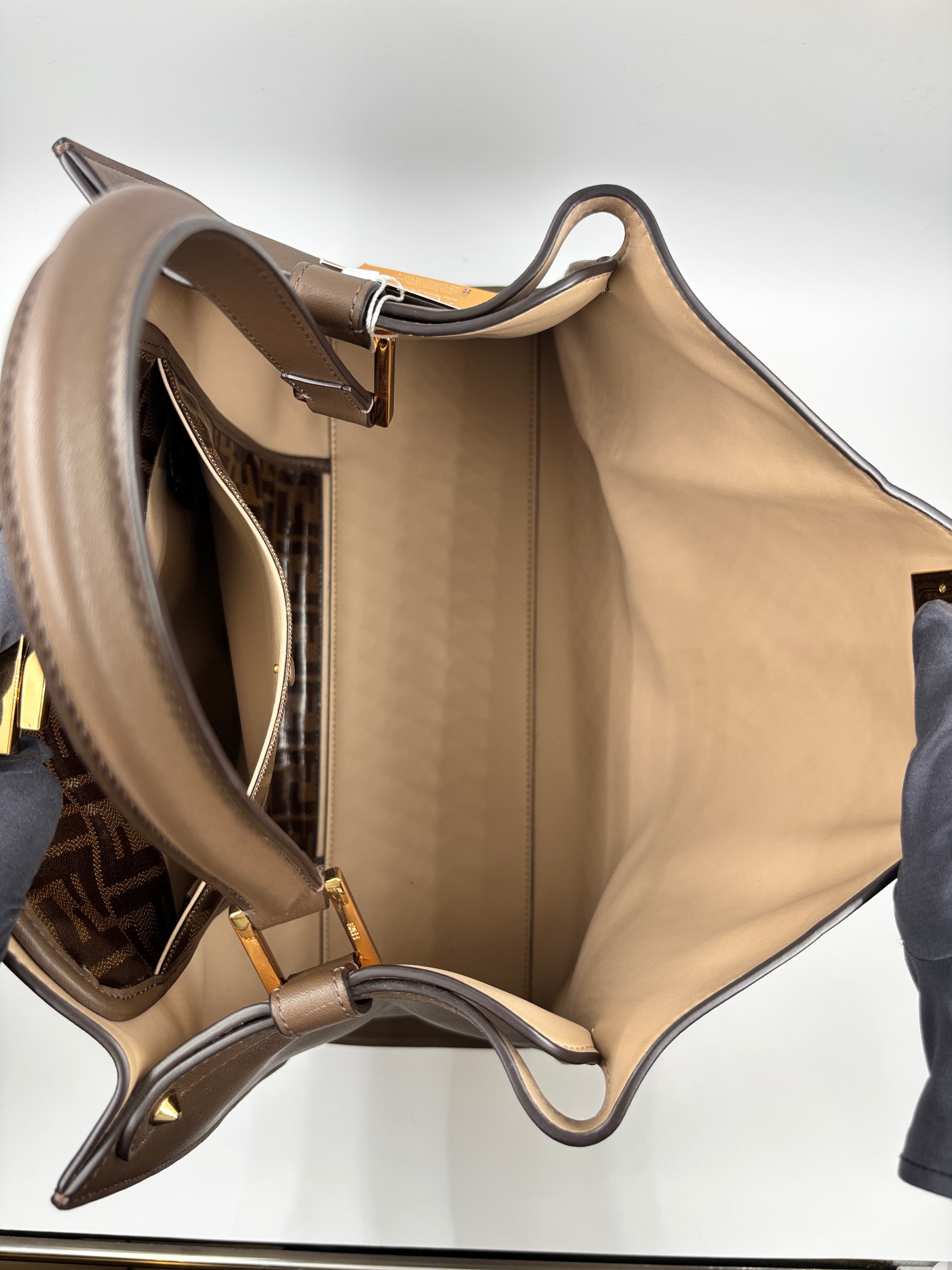 Fendi Peekaboo X-Lite Medium