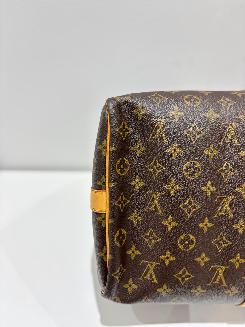 LV Monogram Canvas Keepall 50 W/ Shoulder Strap Bag