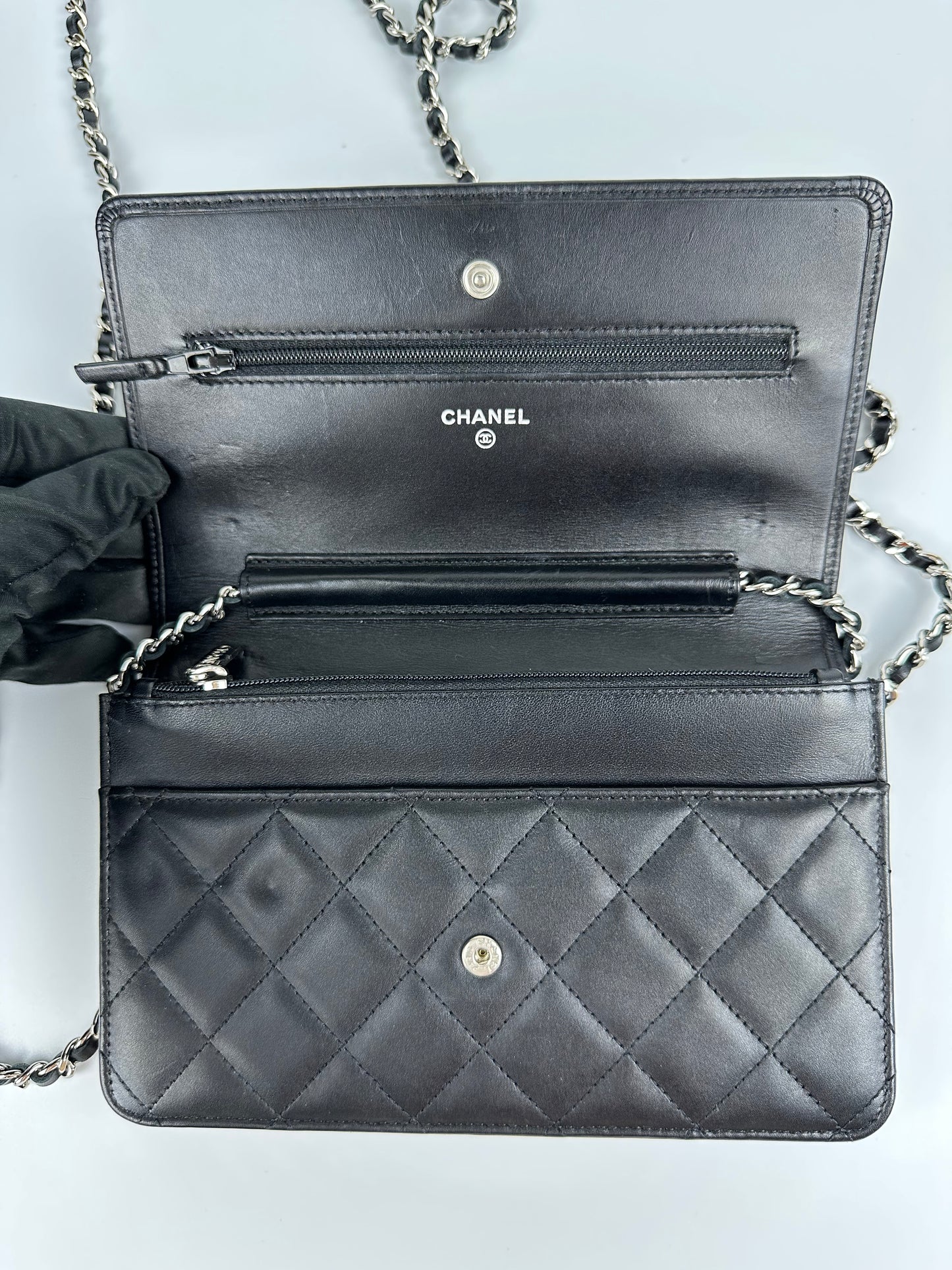 CC CAMBON WALLET ON CHAIN