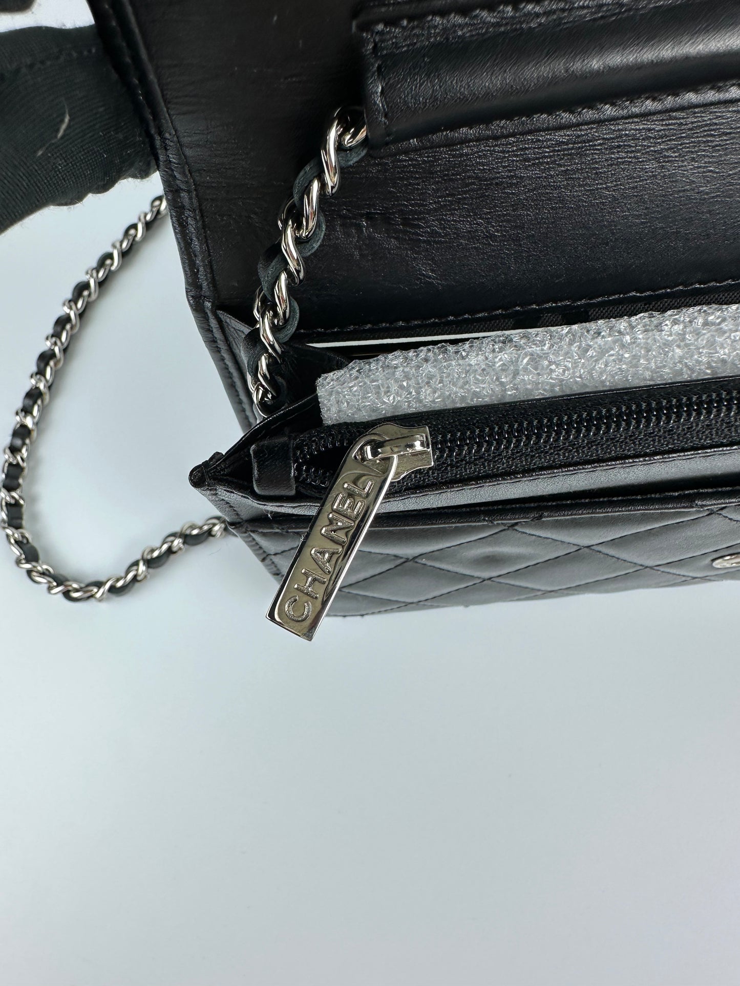 CC CAMBON WALLET ON CHAIN