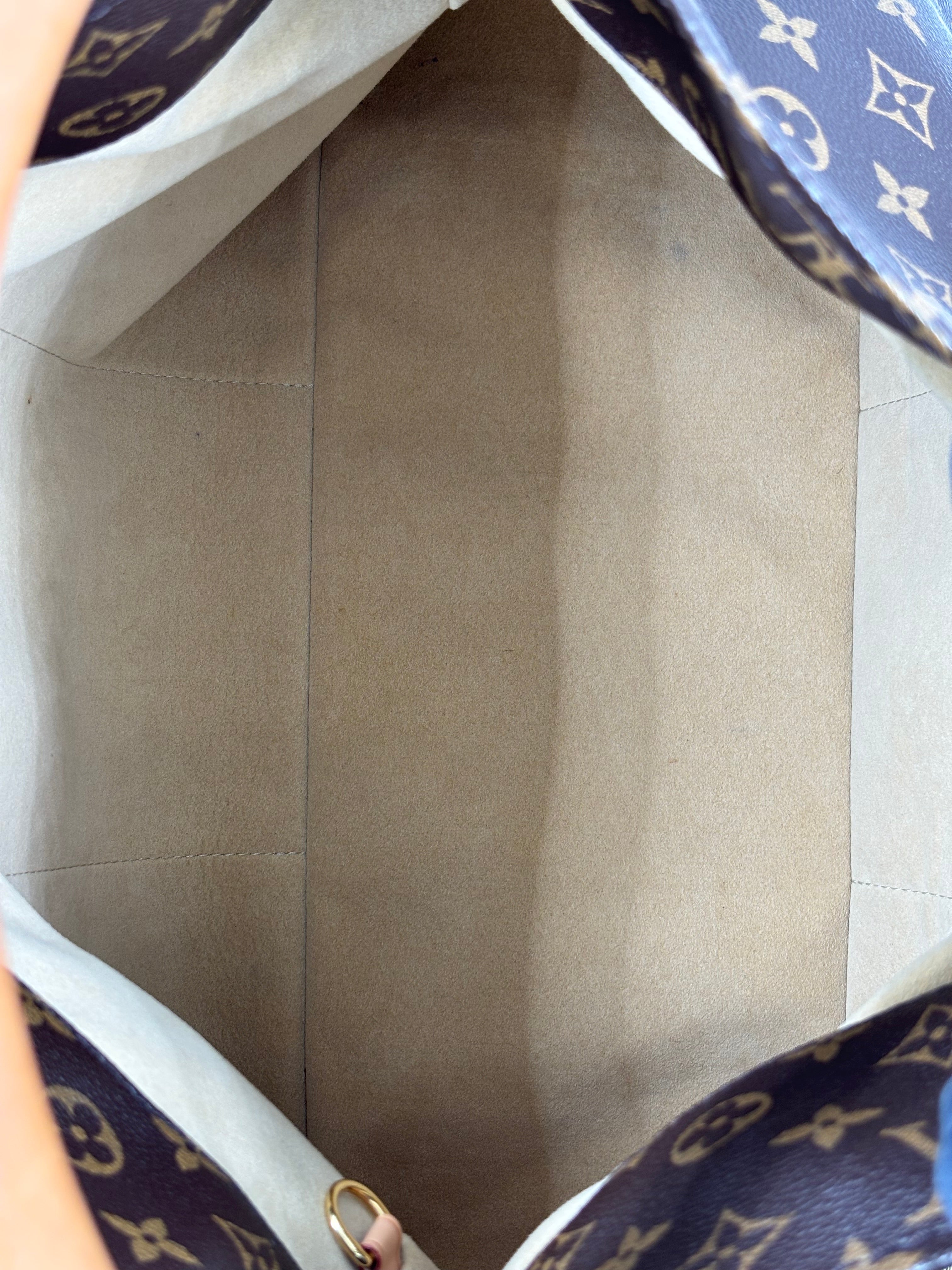 LV Monogram Canvas Artsy MM Bag