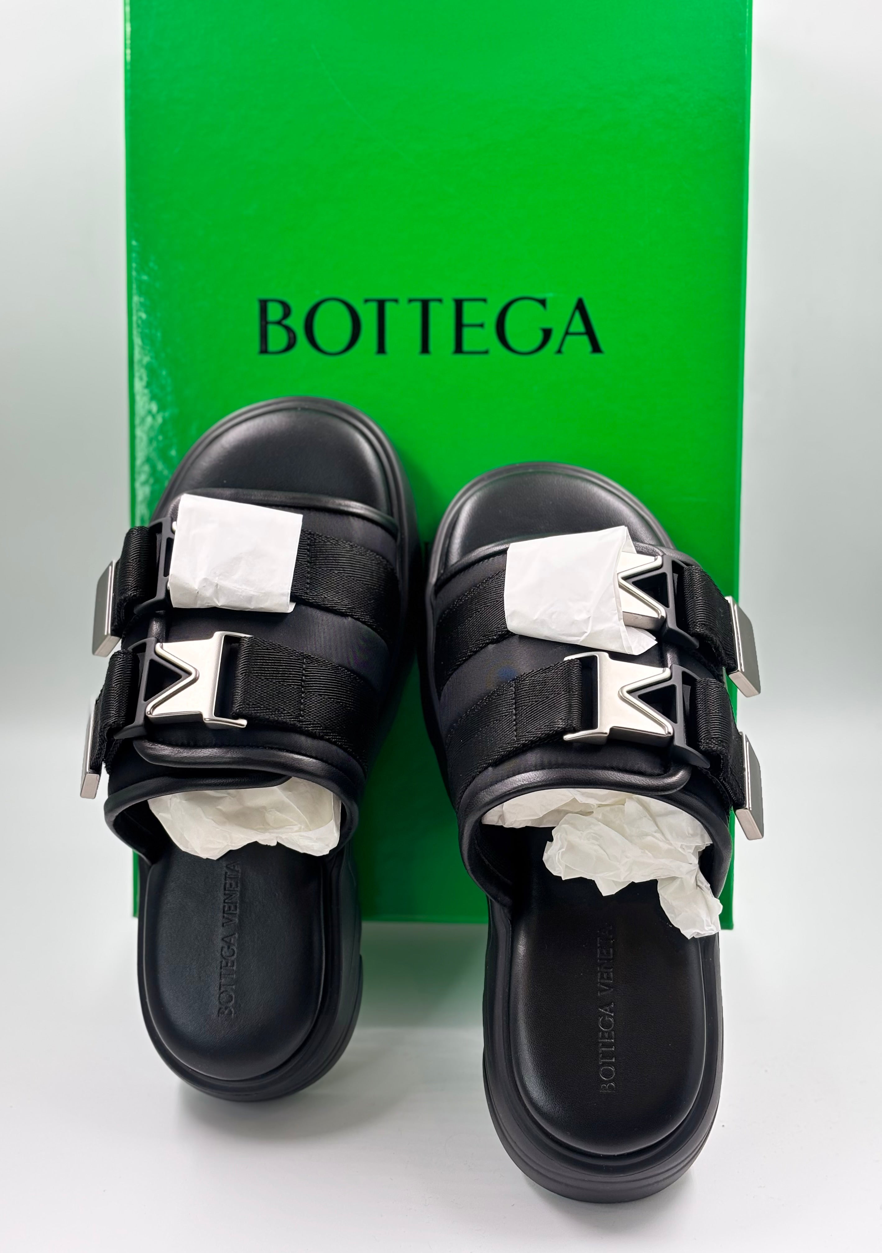 Bottega Veneta  Black Flash Flat Sandals Bomber
