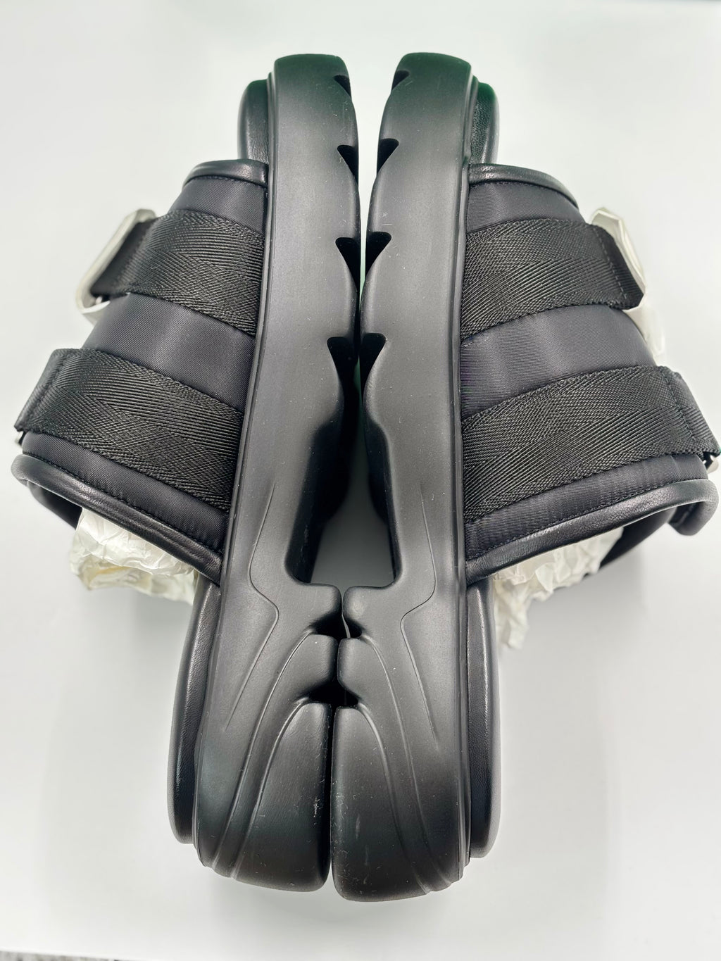 Bottega Veneta  Black Flash Flat Sandals Bomber