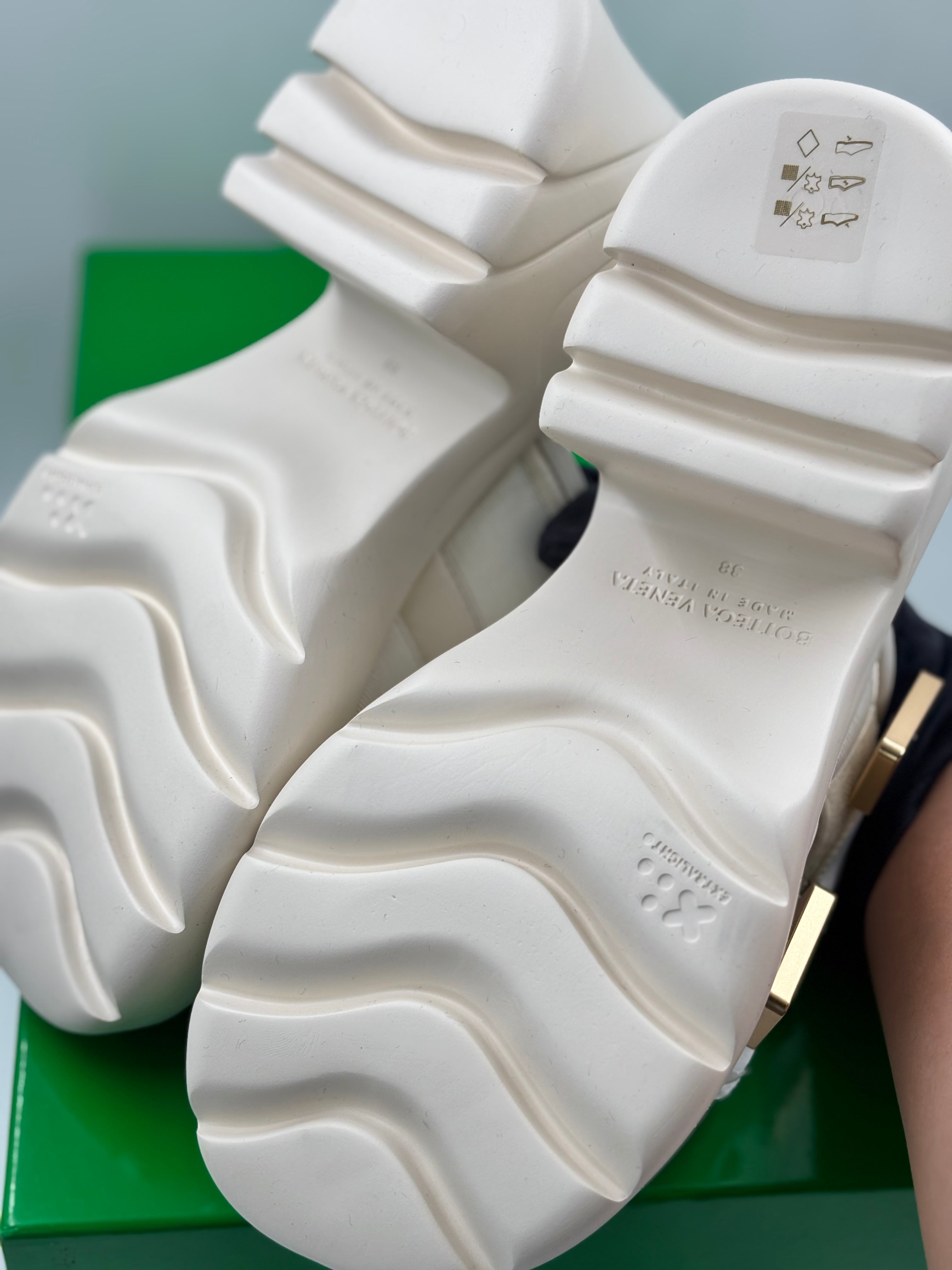 Bottega Veneta White Flash Sandal Bomber String