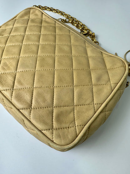 CHANEL VINTAGE BEIGE CHAIN BAG