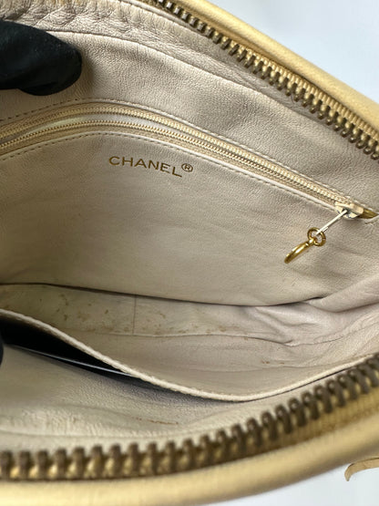 CHANEL VINTAGE BEIGE CHAIN BAG