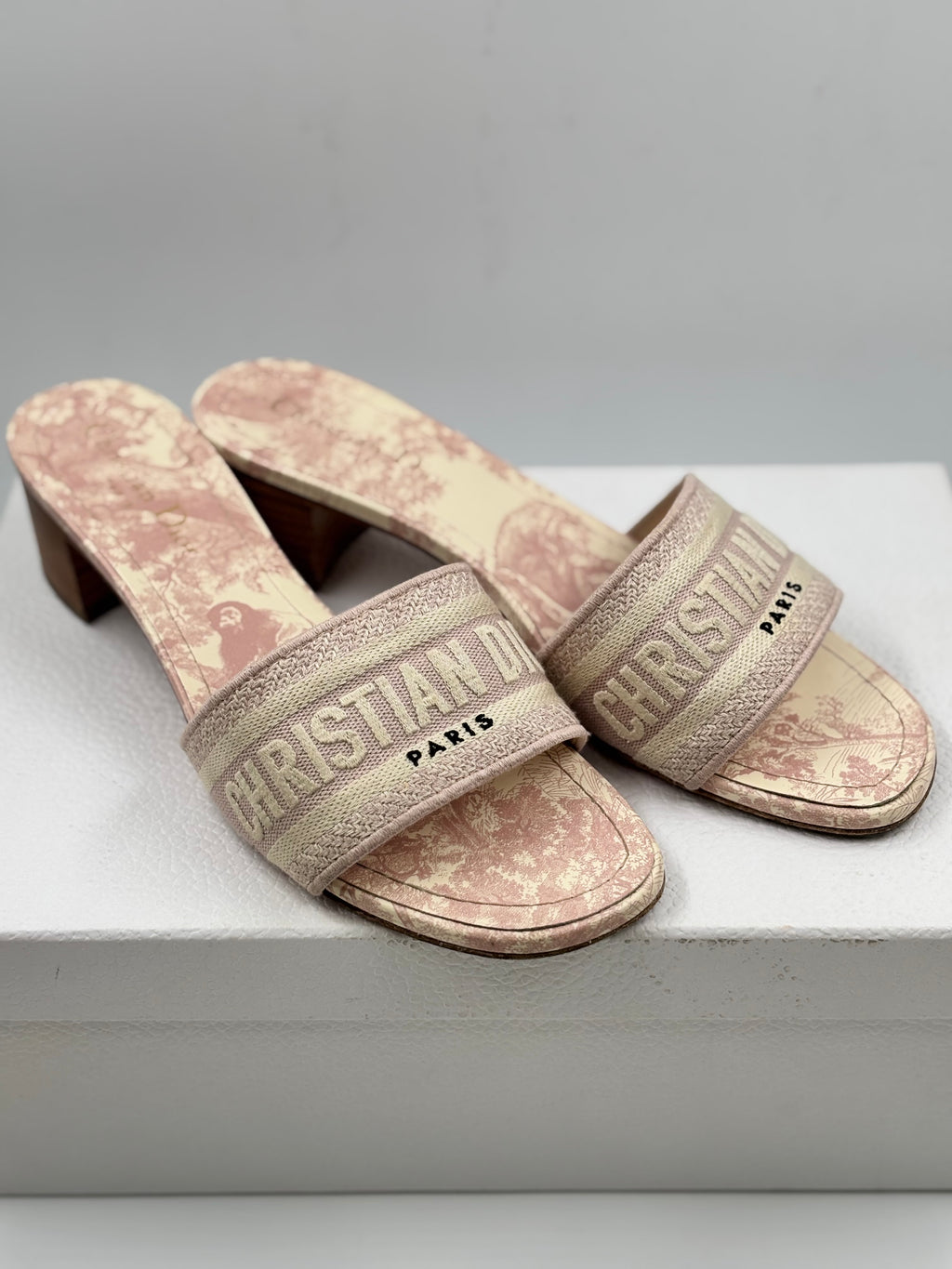Christian Dior Pink Embroidered Cotton DWay Slide Sandals