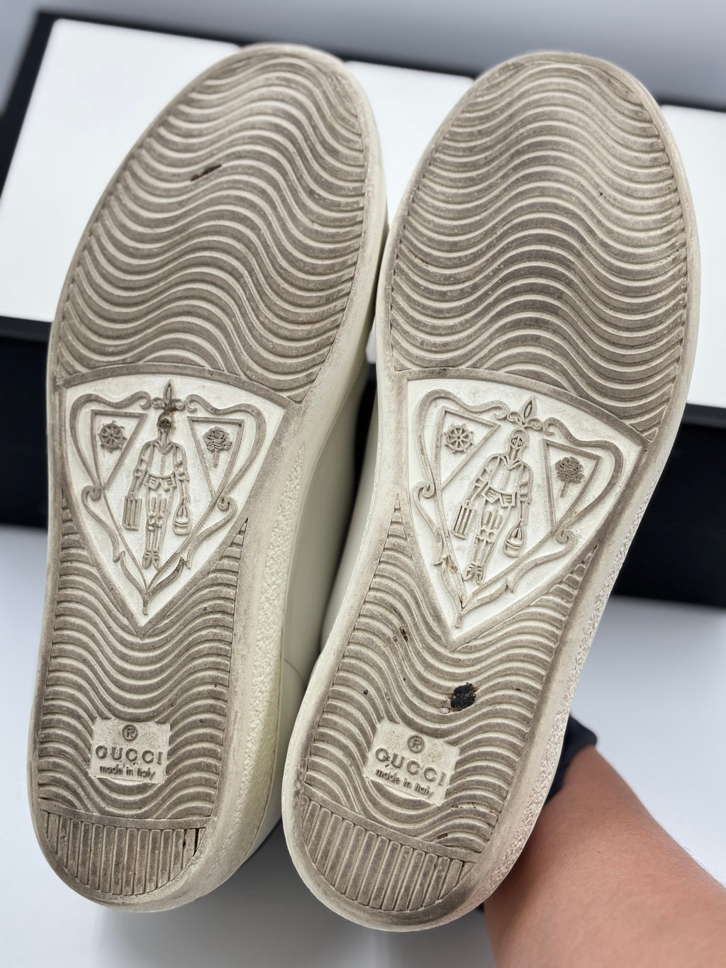 Gucci Interlocking G Logo Leather Sneakers White and Grey