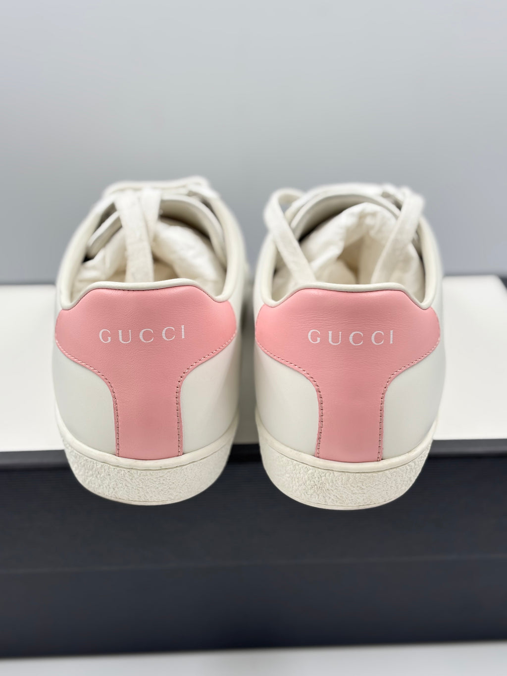 Gucci Interlocking G Logo Leather Sneakers White and Pink