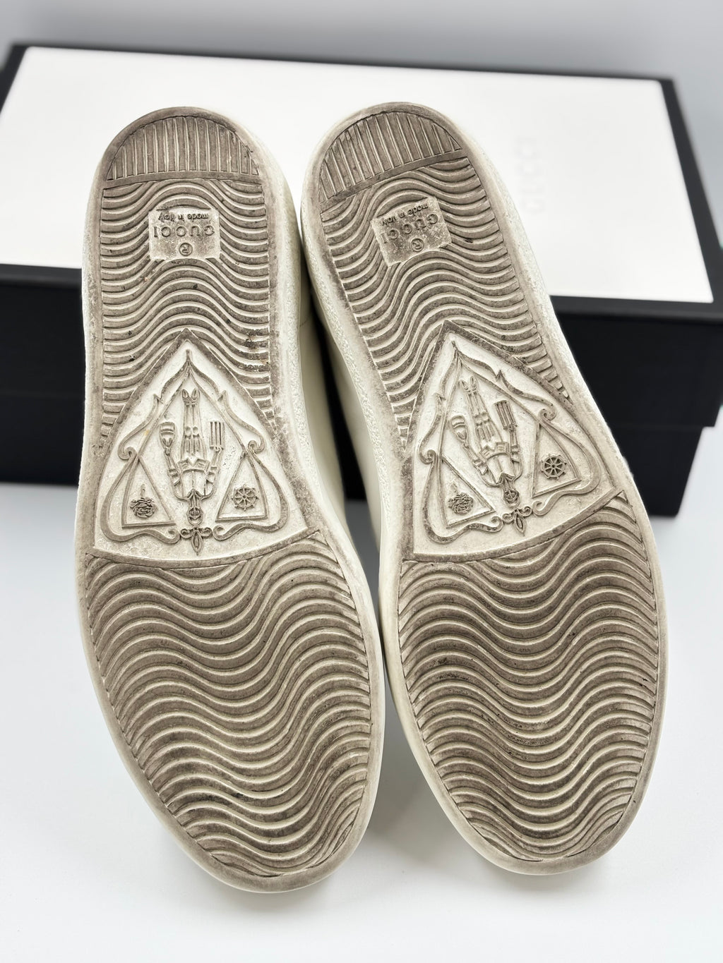 Gucci Interlocking G Logo Leather Sneakers White and Pink